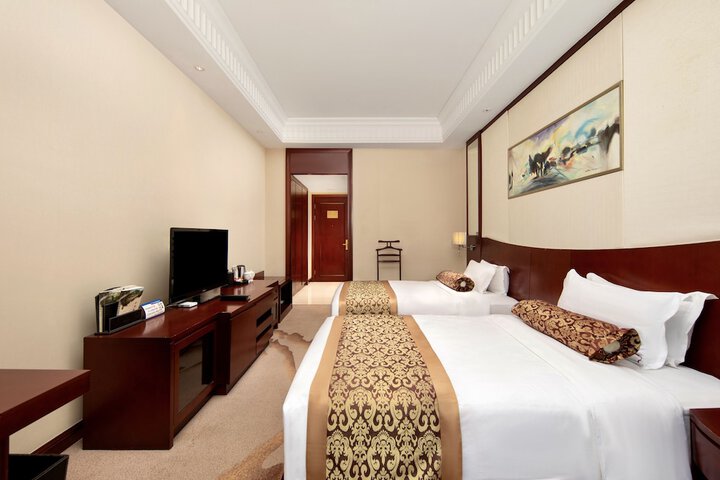 Room 18 of 60