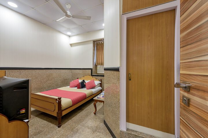 Room 18 of 68