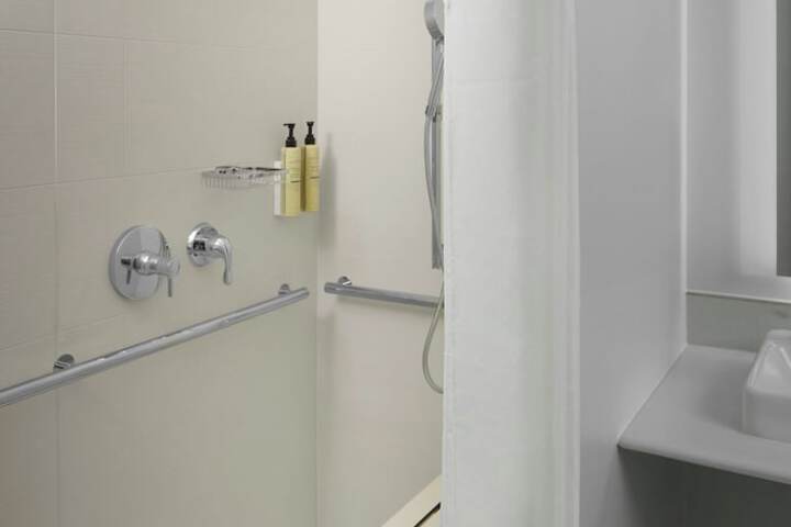 Room 20 of 32