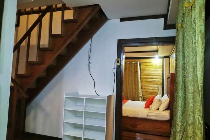 Room 16 of 83