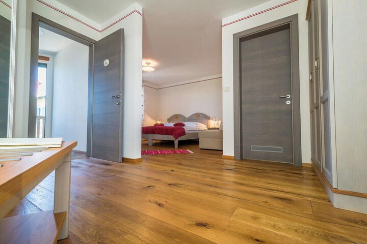 Room 25 of 58