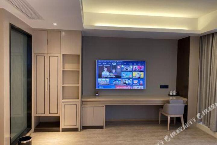 Leizu Hometown Hotel