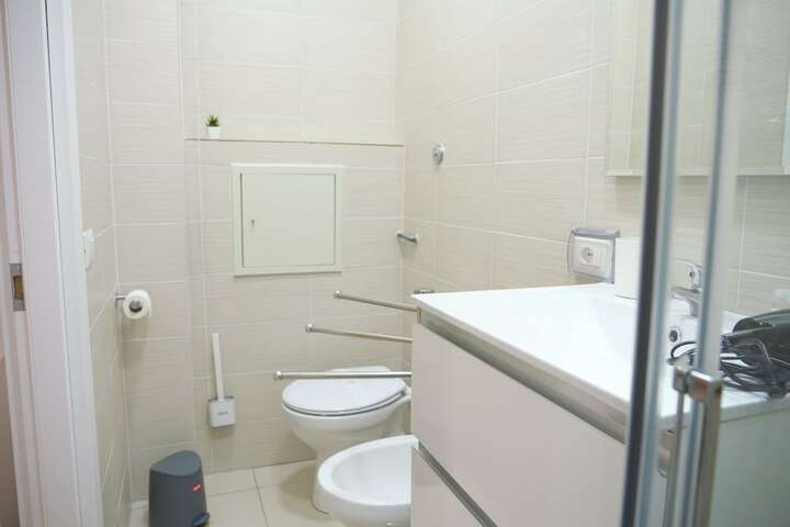 Room 52 of 71