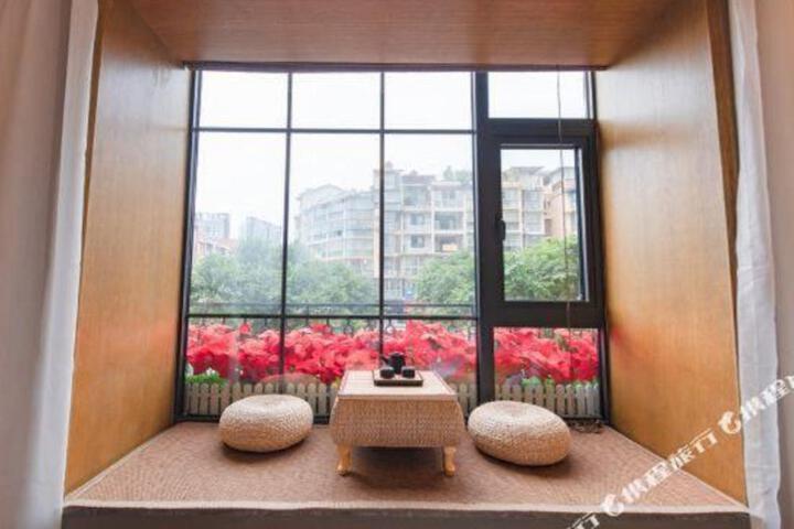 Huasheng Hotel