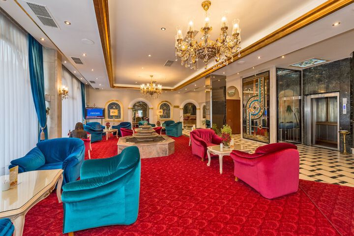 Lobby Photo