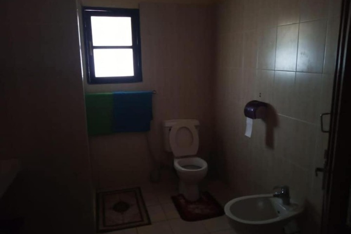 Room 17 of 23