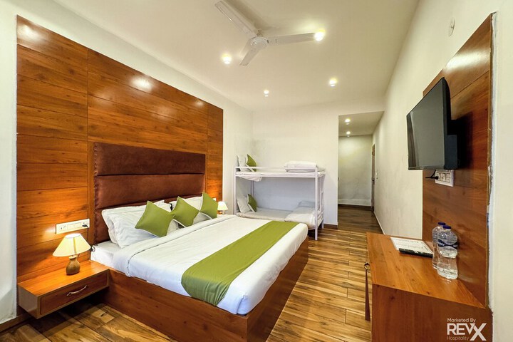 Room 12 of 68