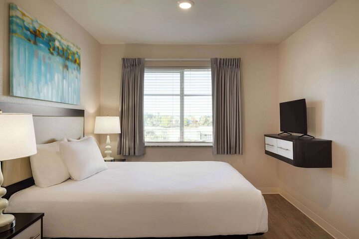 Room 88 of 144