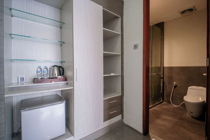 Clean Restrooms