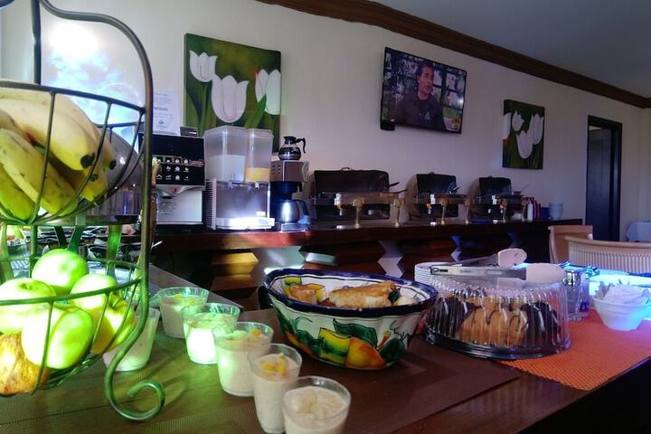 Breakfast/Coffee Service 39 of 77