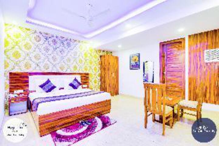 Room 28 of 29