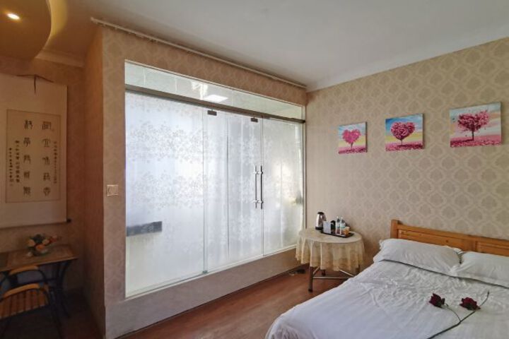 Room 49 of 75