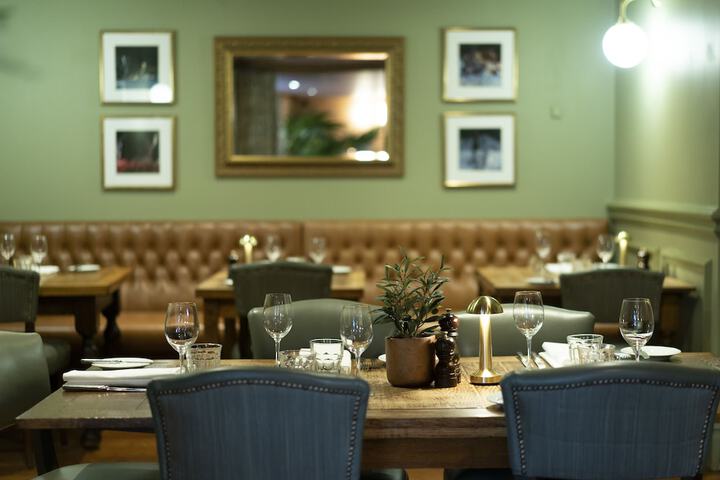 Dining 38 of 56