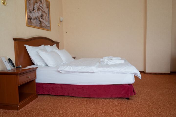 Room 6 of 91