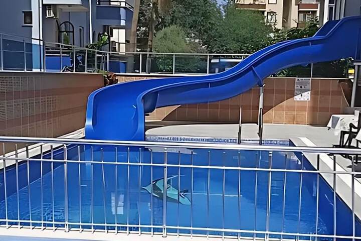 Pool 23 of 27