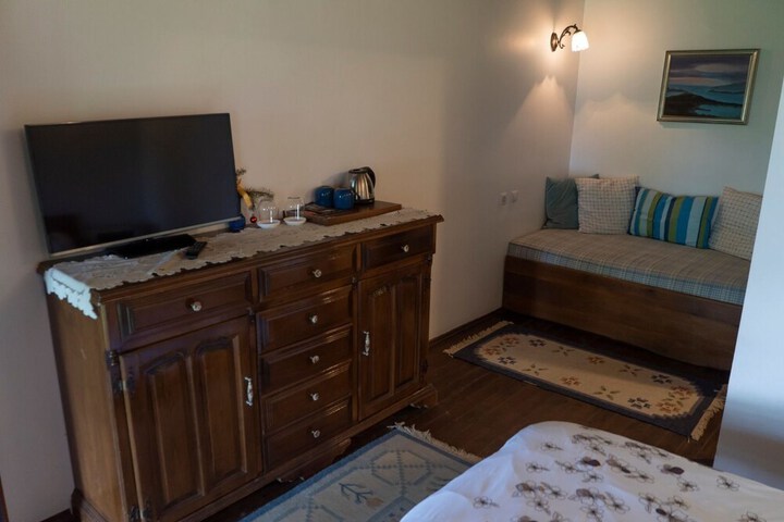 Room 7 of 22