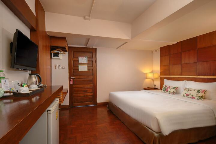 Room 11 of 60