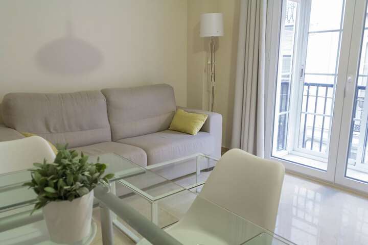 Room 8 of 15