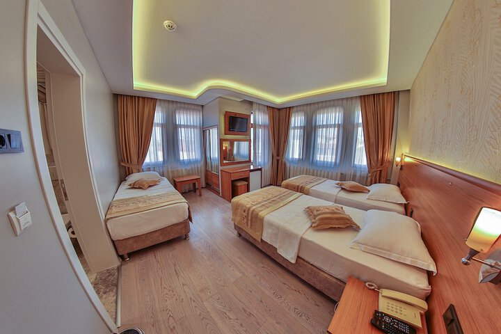 Room 21 of 43