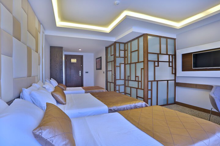 Room 17 of 84