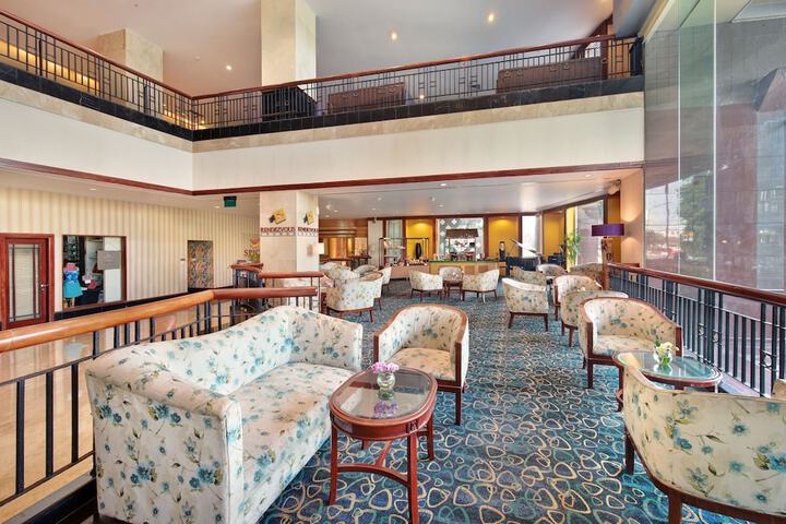 Guest Lobby