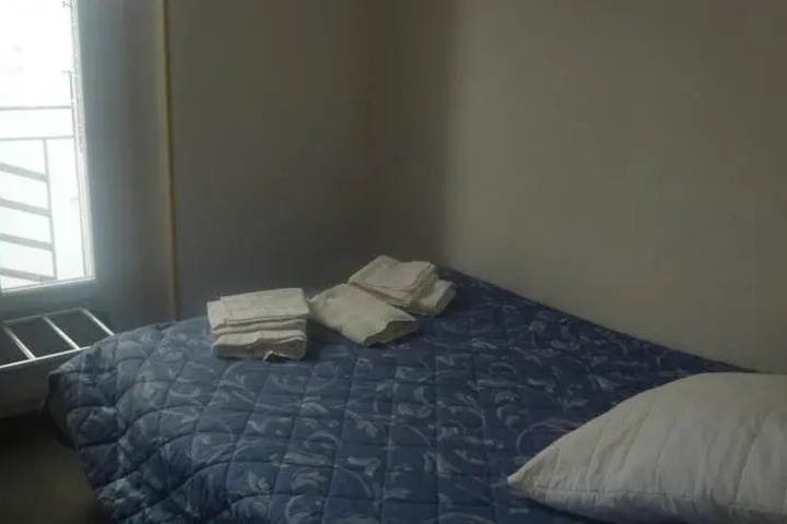 Room 4 of 13