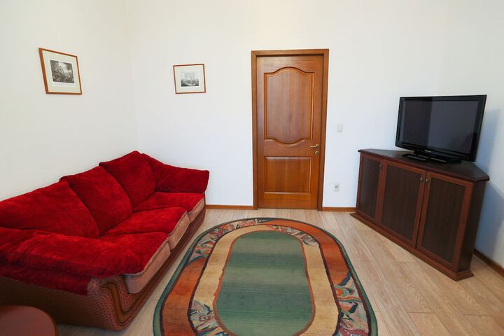 Room 85 of 89