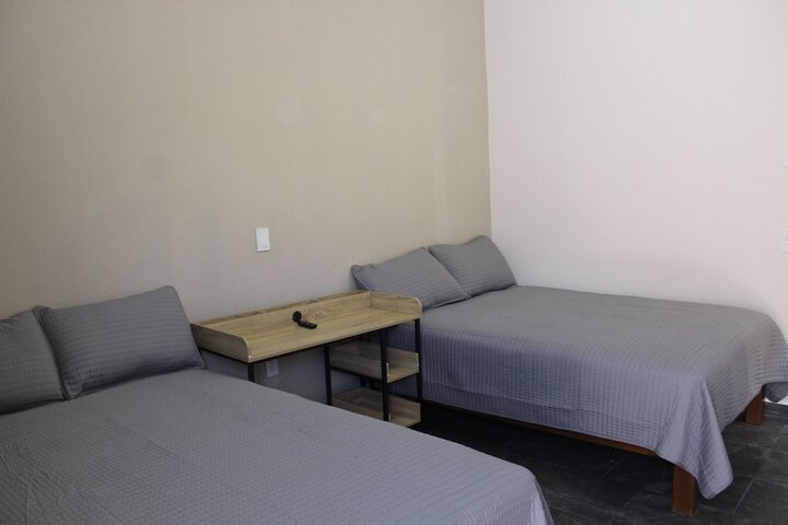 Room 6 of 27