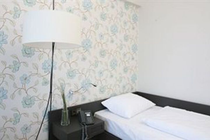 Standard Suite