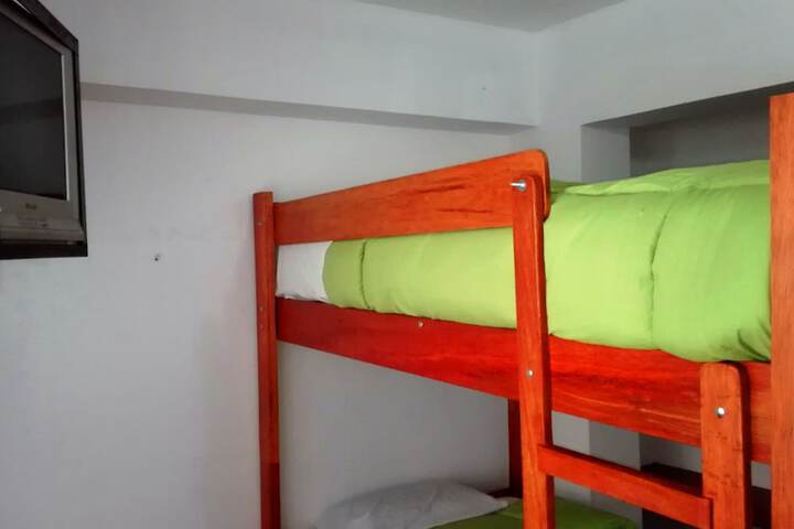 Room 8 of 28