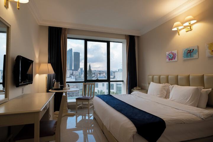 Room 7 of 23