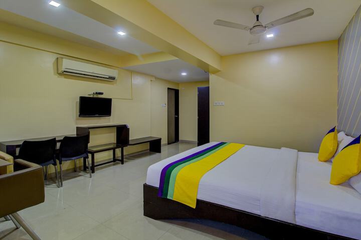 Room 8 of 35