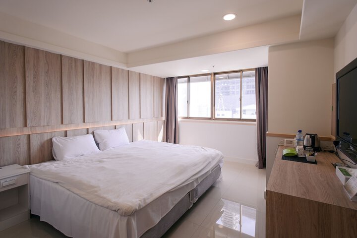 Room 26 of 71
