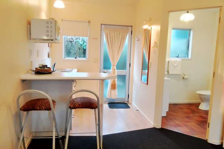 Room 28 of 76