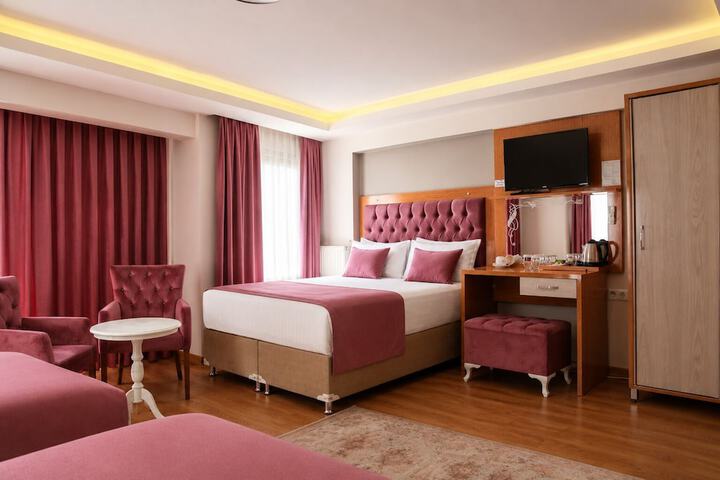 Room 30 of 65