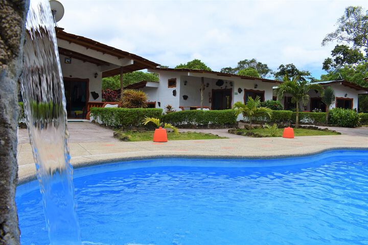 Pool 13 of 21