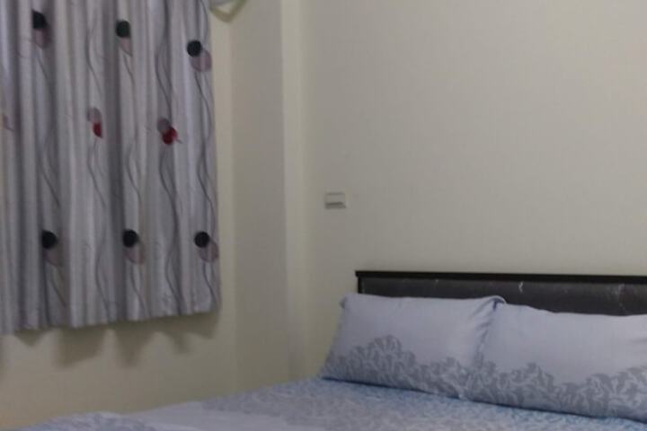 Room 13 of 23
