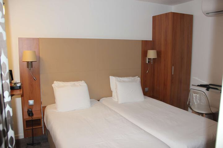 Room 19 of 55