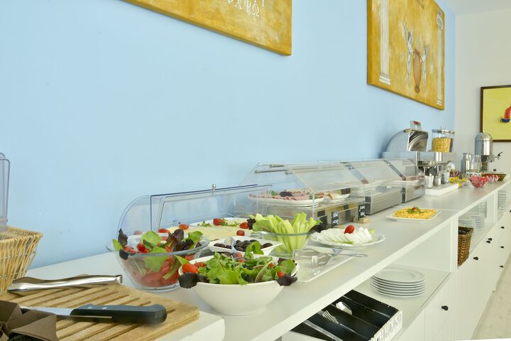 Dining 80 of 108