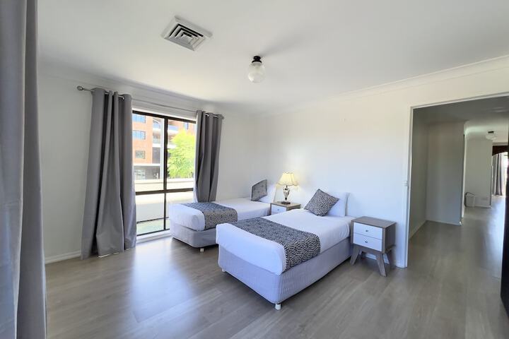 Room 3 of 47