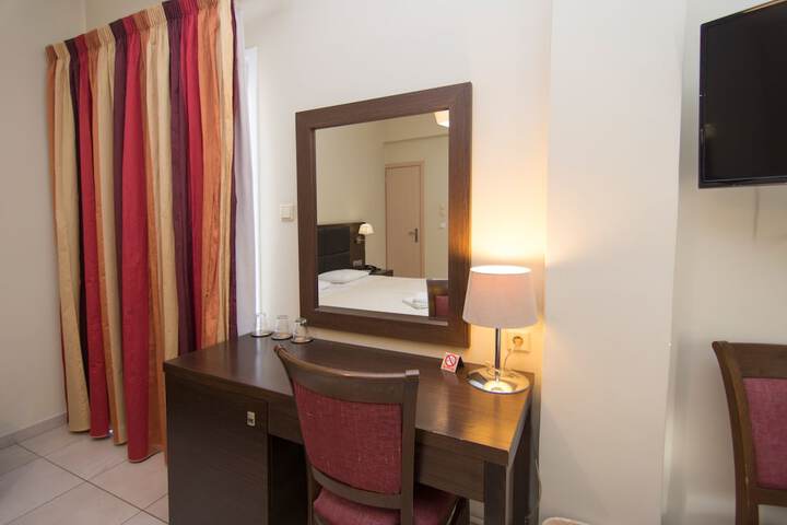 Room 60 of 103