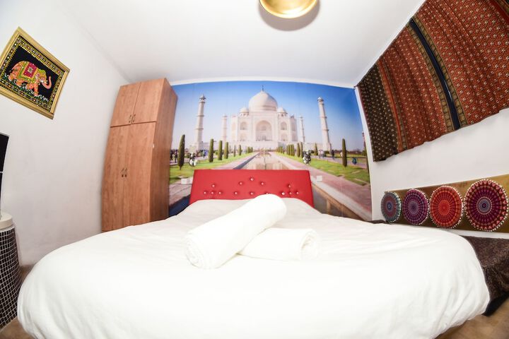 Room 5 of 73