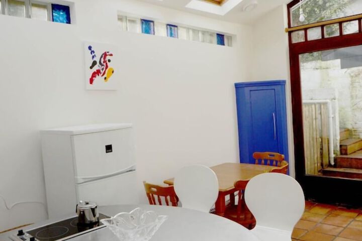 Room 13 of 25