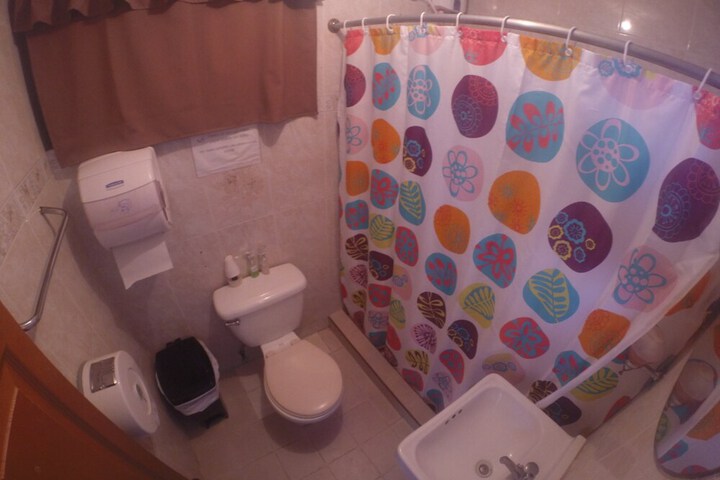 Room 17 of 34
