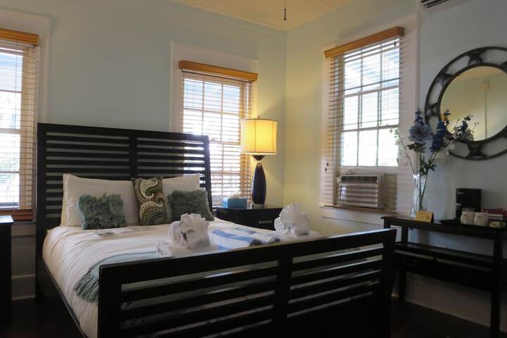 Room 12 of 47