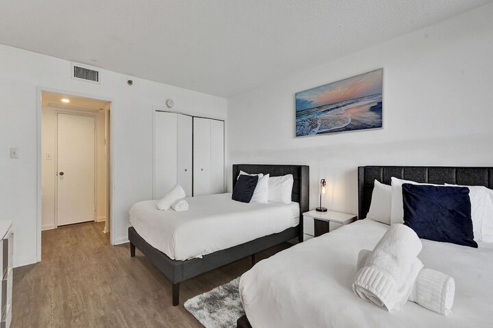 Room 64 of 723