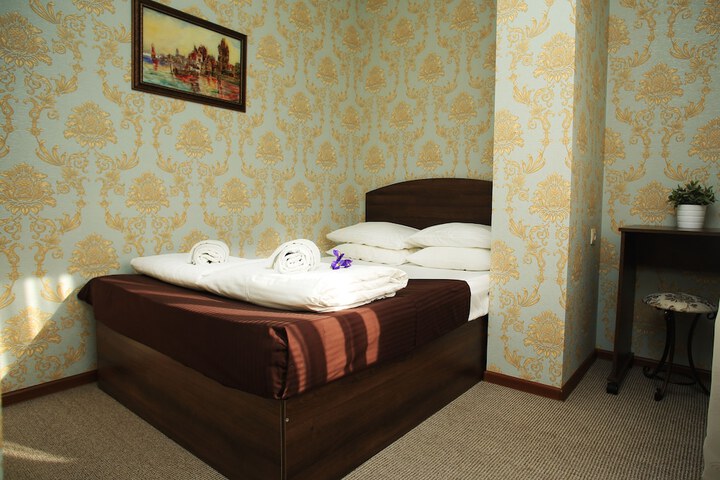 Room 20 of 53