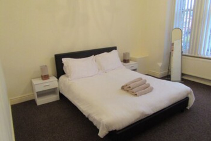 Room 16 of 16