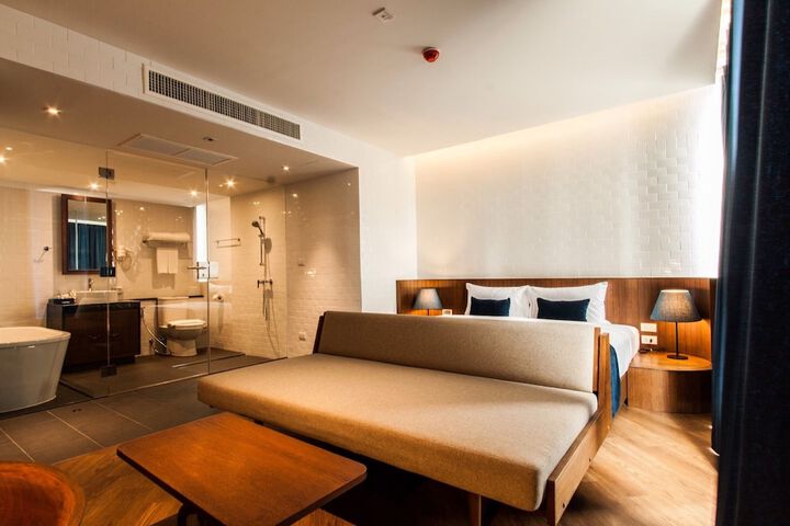 Room 20 of 103