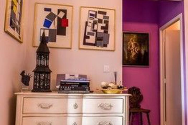 Room 28 of 33